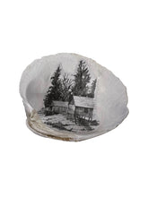 Load image into Gallery viewer, Seashell with image