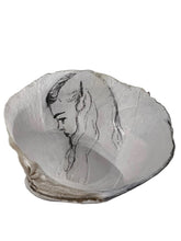 Load image into Gallery viewer, Seashell with image