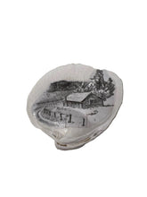 Load image into Gallery viewer, Seashell with image