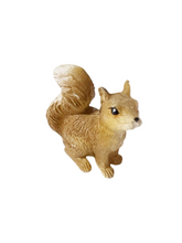Load image into Gallery viewer, Squirrel