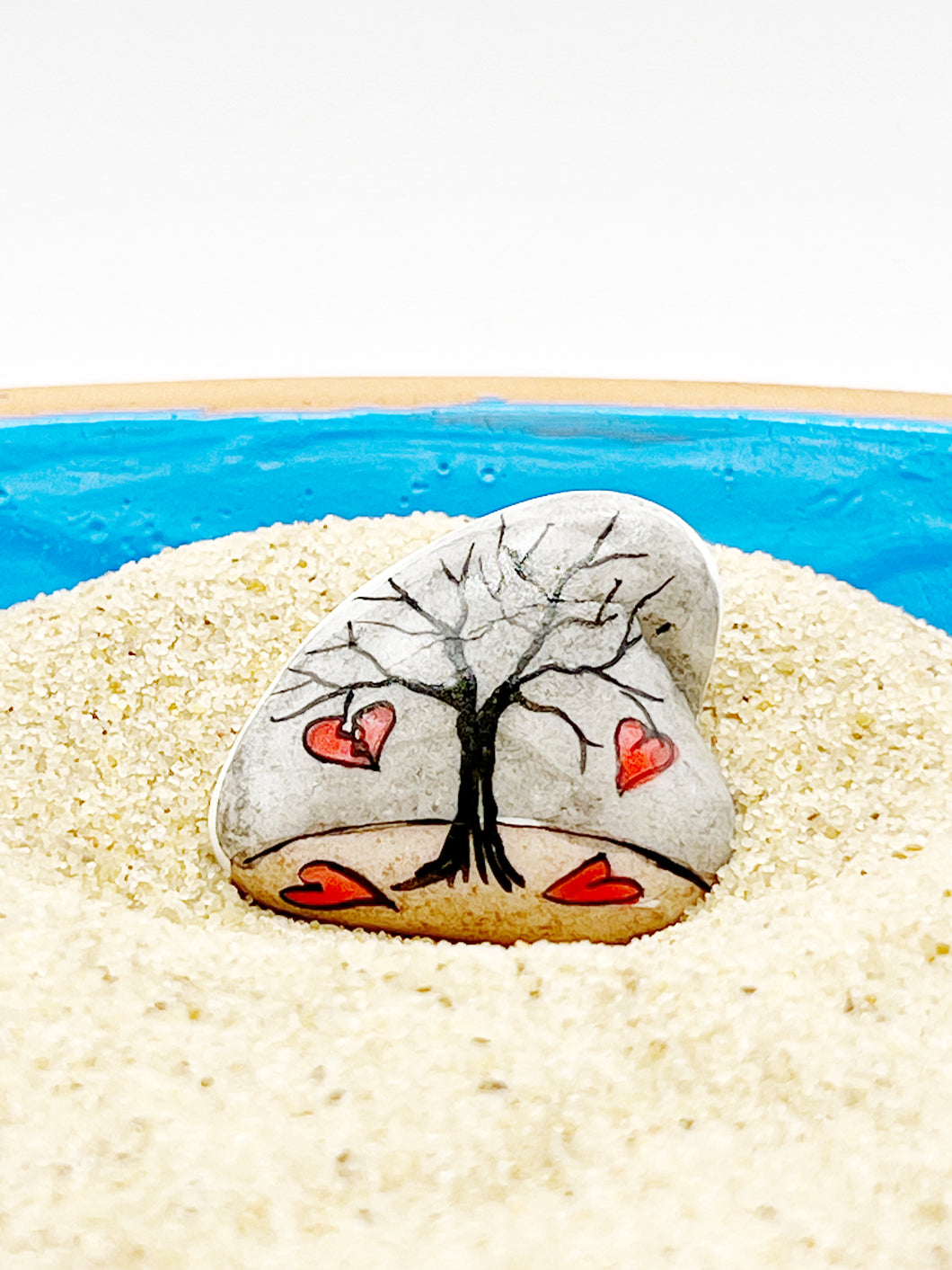 Tree with broken hearts