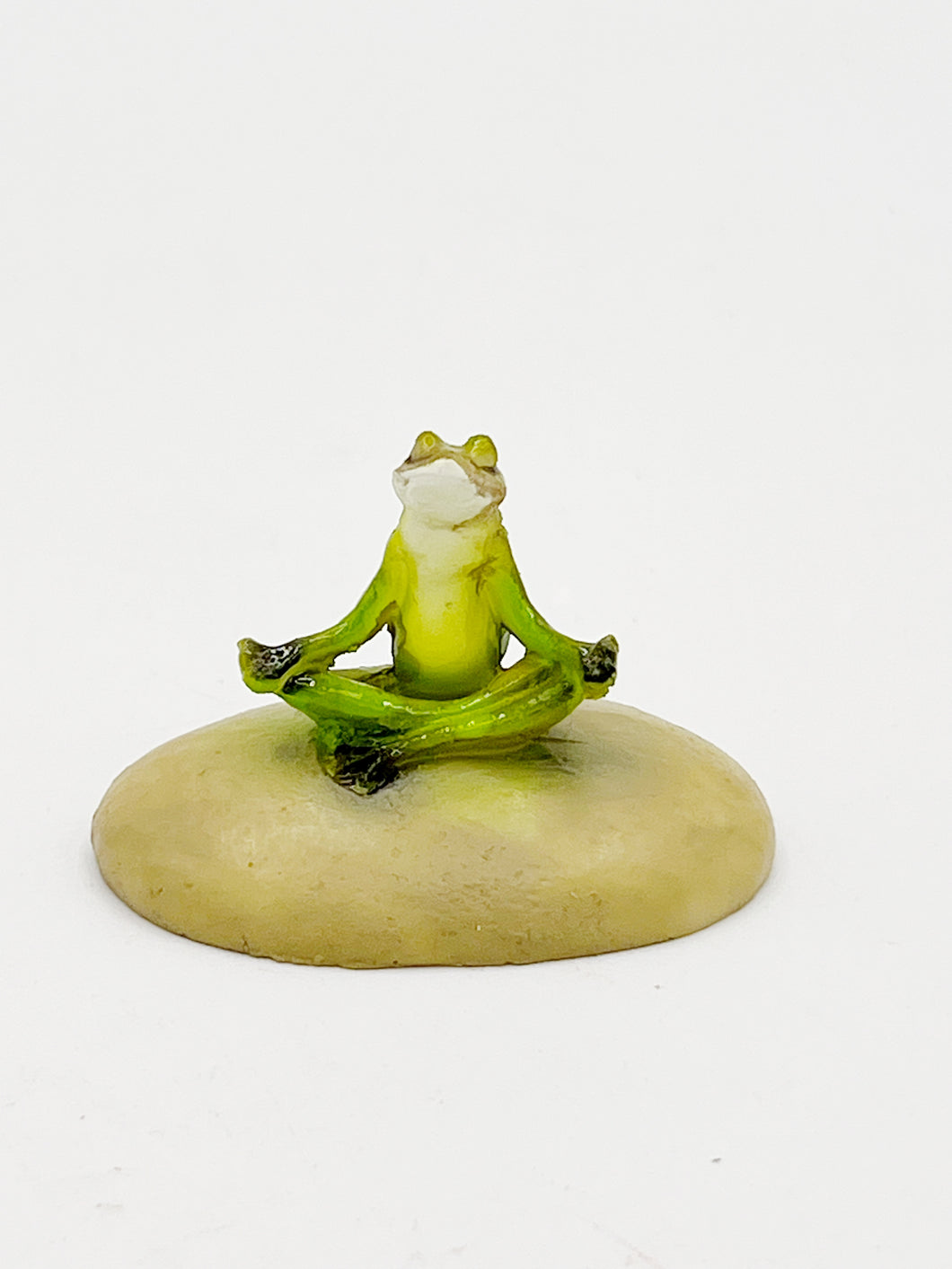 Meditating yoga frog – Marshall's Miniatures